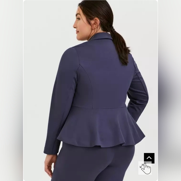 Studio Torrid Women's Deep Green Peplum Blazer - Picture 3 of 8